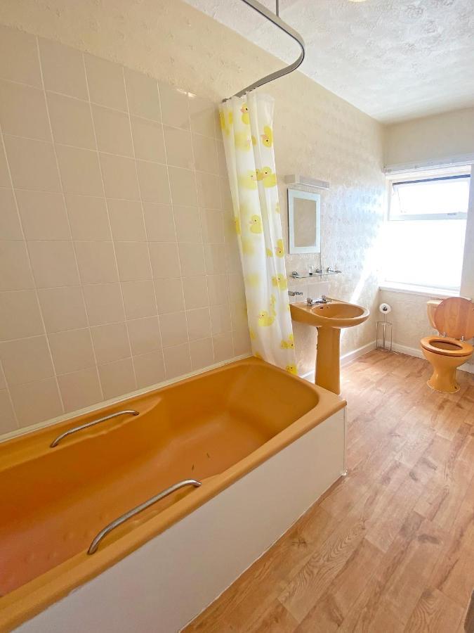 The J & S Hotel Blackpool Ngoại thất bức ảnh